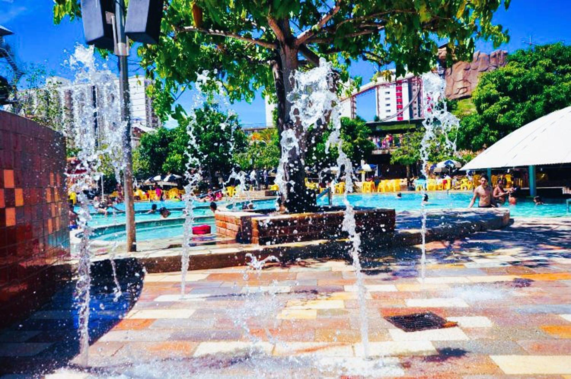Piazza Diroma - Cortesia Park Diroma, Splash E Slide 카우다스노바스 외부 사진